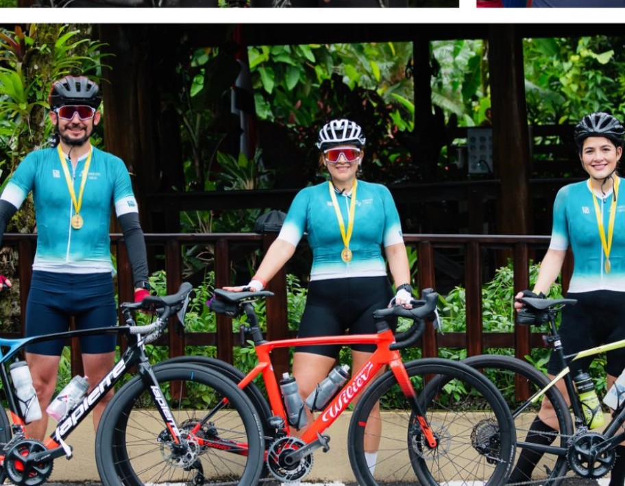 Equipo Método Vatio con medallas en competencia